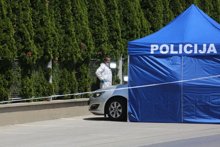 Užas u Slavoniji: U autu na parkiralištu mjesnog groblja pronađeni mrtva žena i mrtav muškarac