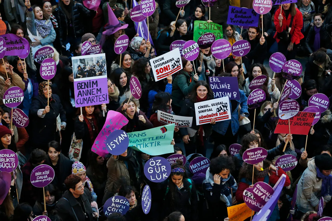 Turska policija prekinula prosvjed protiv nasilja nad ženama: U toj je zemlji samo ove godine ubijeno više od 300 žena