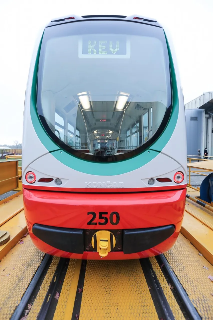 Končar predstavio niskopodni tramvaj koji će isporučiti u Latviju
