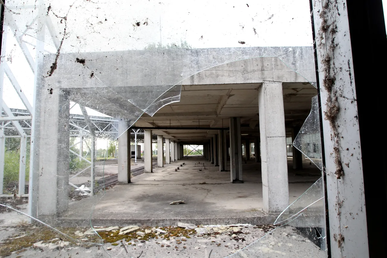 Devastirano i zapušteno gradilište Sveučilišne bolnice