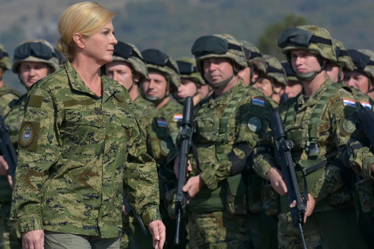 Udbina: Grabar-Kitarović i Krstićević obišli vojnu vježbu Velebit 18