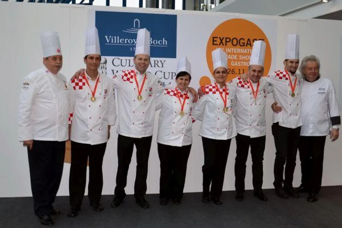 Hrvatska kuharska seniorska reprezentacija na čelu s Falkensteinerovim kuharom vratila se iz Luksemburga sa srebrom