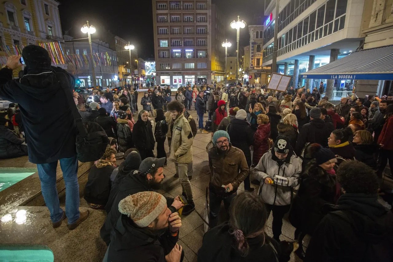 Rijeka: Dvjestotinjak građana okupilo se na prosvjedu "Zapali za Huanita"