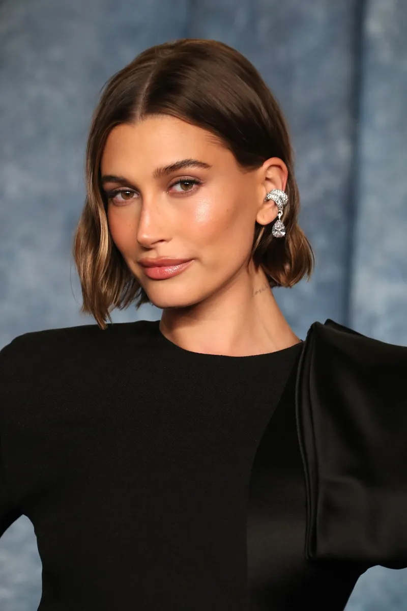 Hailey Bieber 