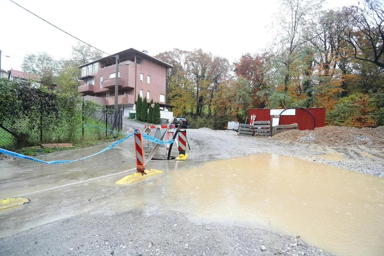 Ulica u lokvama, stanari zabrinuti