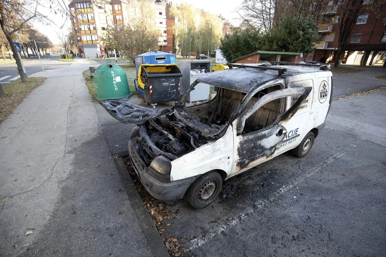 Zagreb: U ulici Hrgovići na Jarunu izgorio je automobil