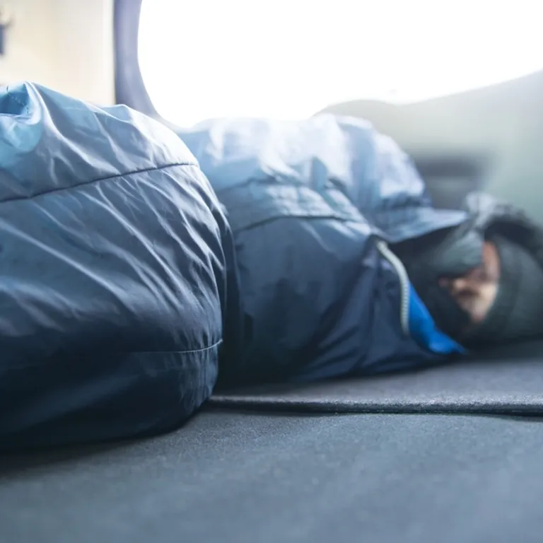 Спать в авто. Путешествие на машине. Путешествие на машине. Sleeping inside. Путешествие на машине.