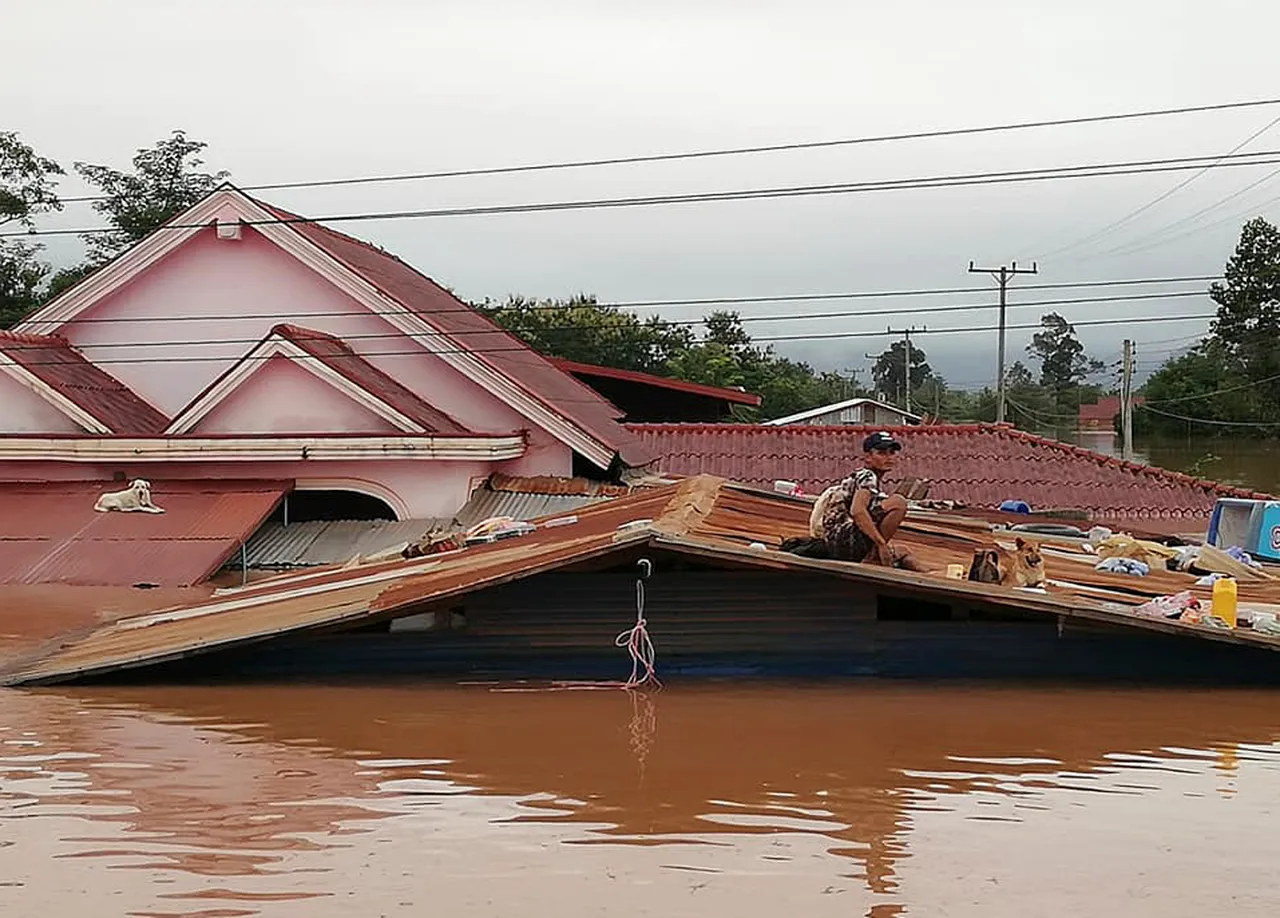 Najmanje 19 mrtvih u pucanju brane u Laosu