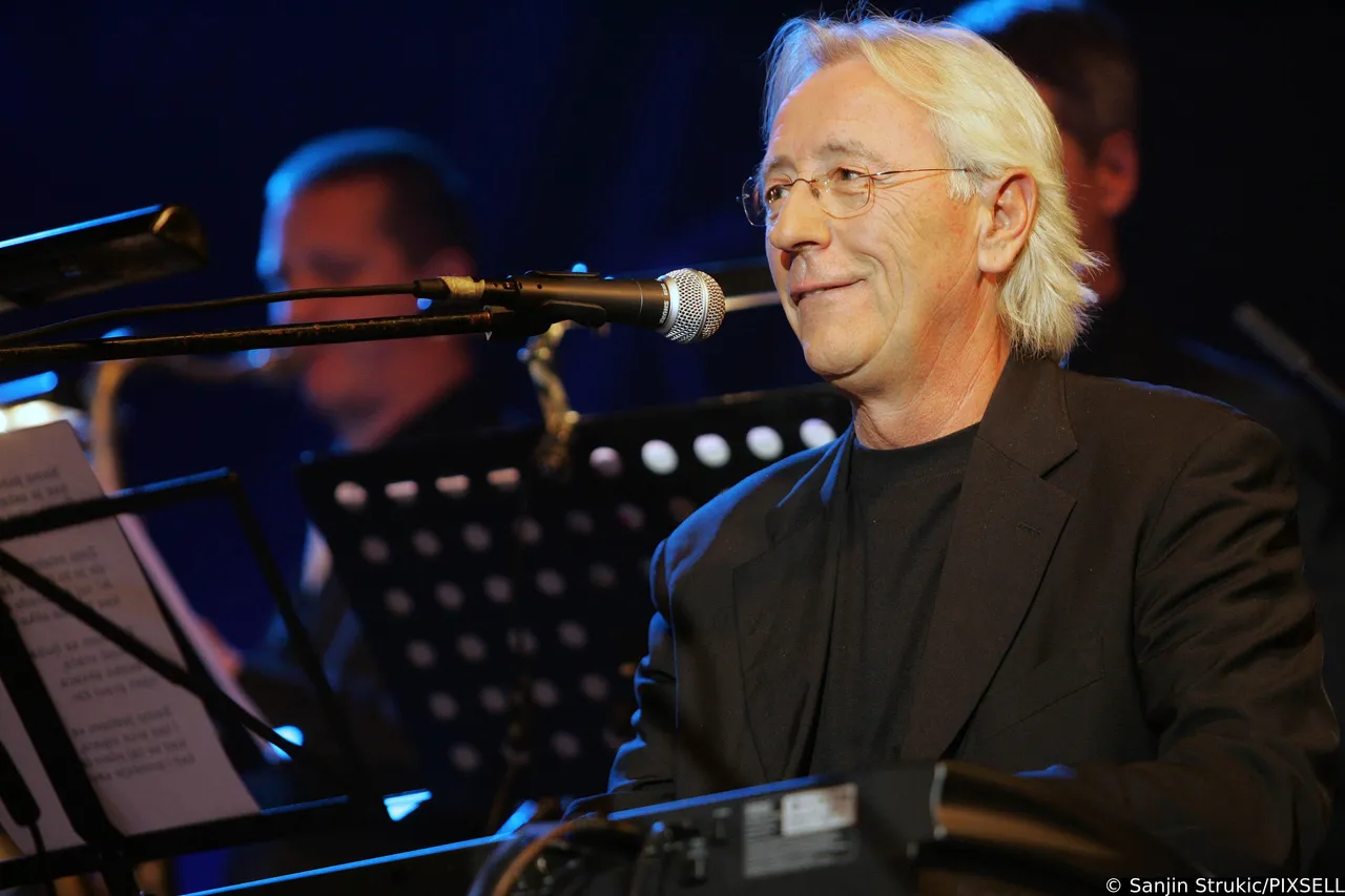 Oliver Dragojević 11.jpg