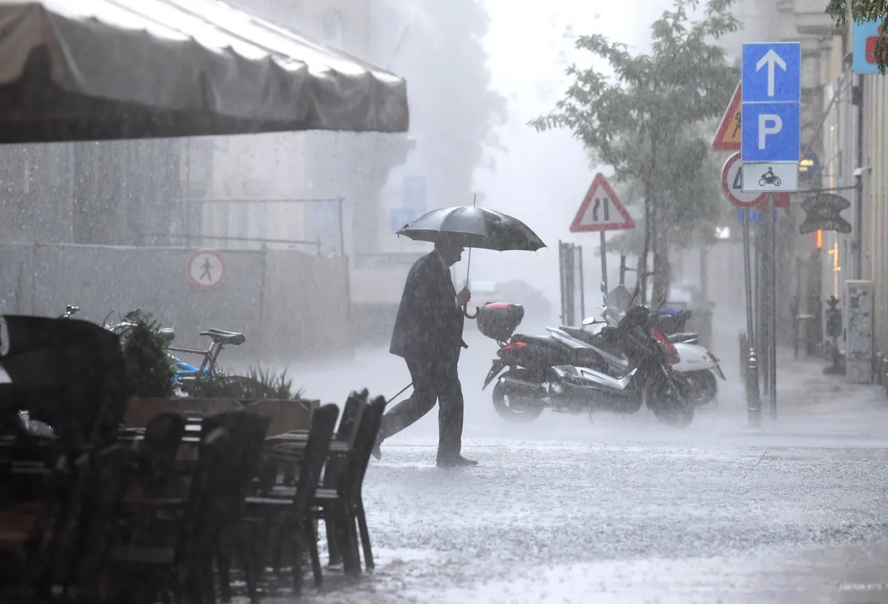 Zagreb zahvatilo olujno nevrijeme praćeno obilnom kišom i grmljavinom