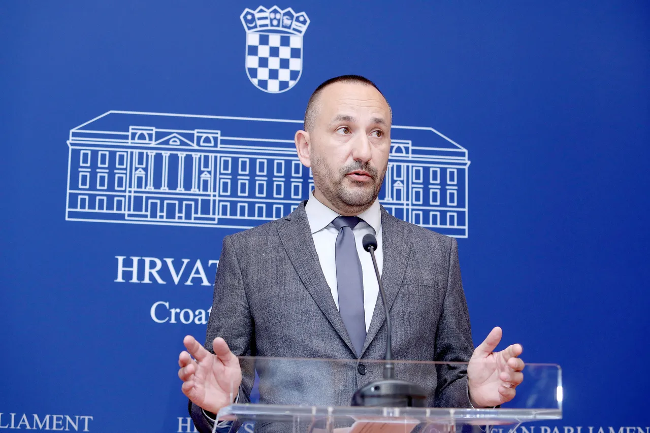 Zekanović: 'HDZ je izgubio na vjerodostojnosti, ja ovu Vladu više ne mogu podržavati'