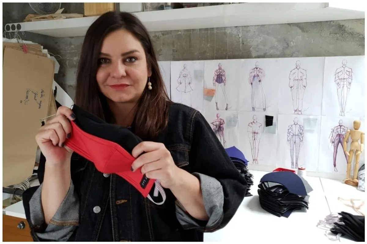 #podrzidomace- Dizajnerica Jasmina Arnautović umjesto kaputa i odijela trenutačno šije posebne zaštitne maske