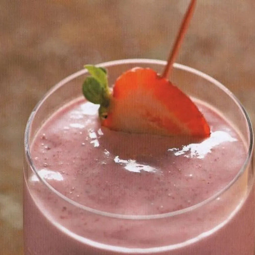 Smoothie od jagoda i badema s mnogo mangana i vitamina E