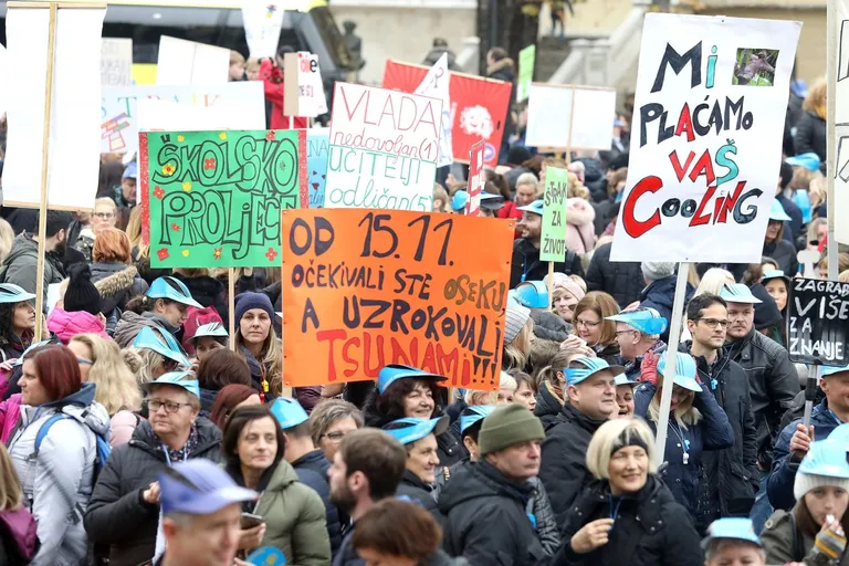 Prosvjed prosvjetara u Zagrebu