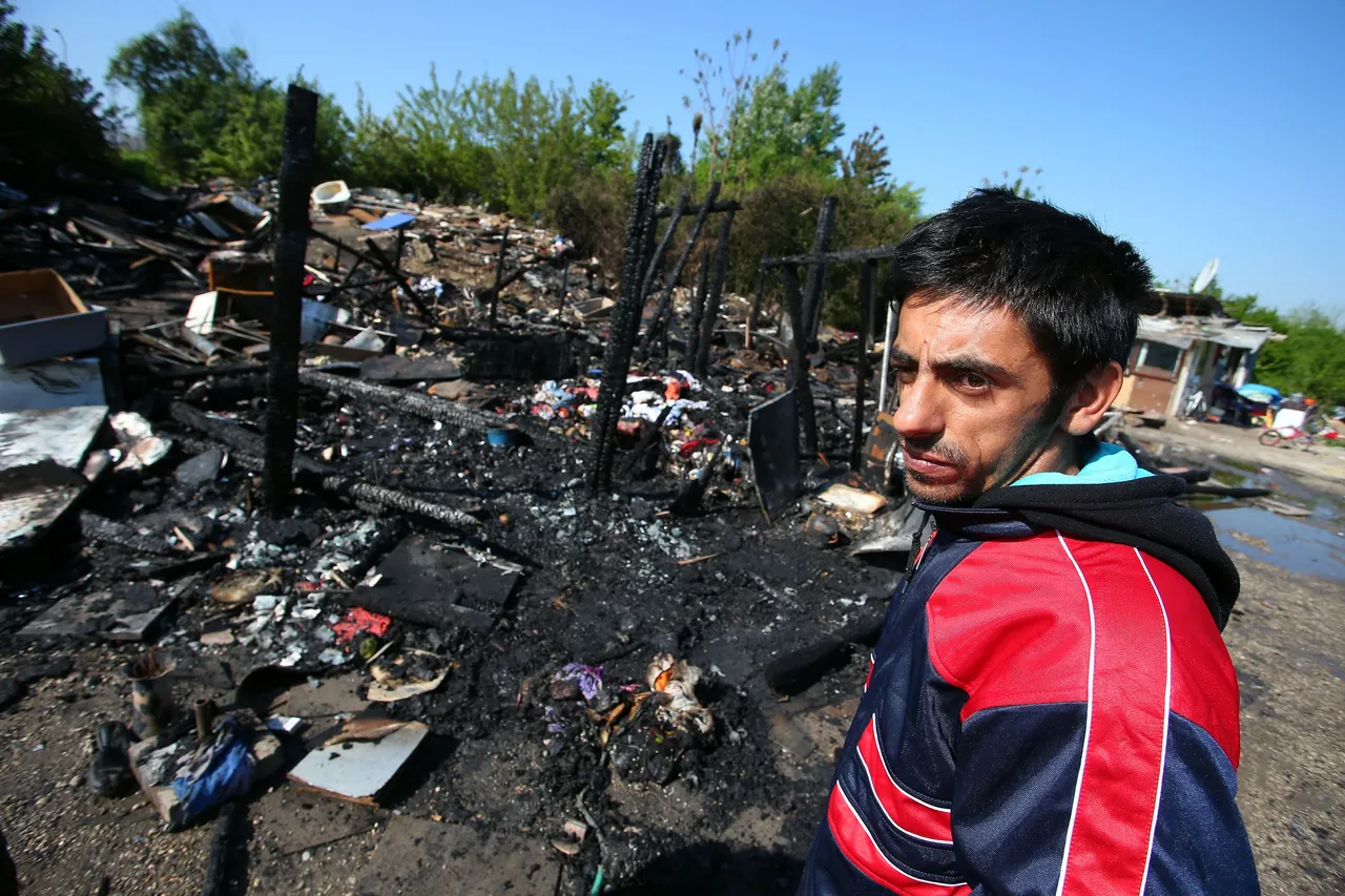 U Kozari putevima u potpunosti izgorjela kuća romske obitelji