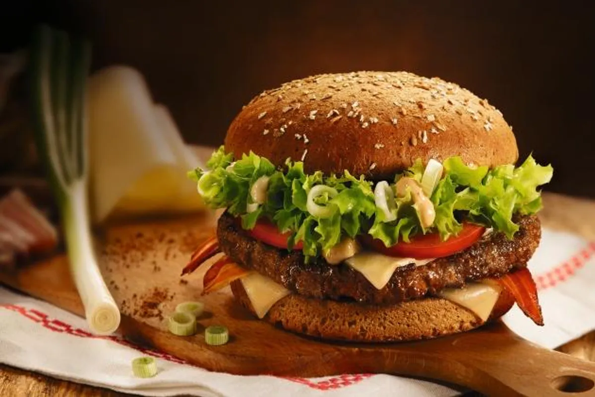McDonald's uveo prvi burger inspiriran tradicionalnim „hrvatskim“ okusima