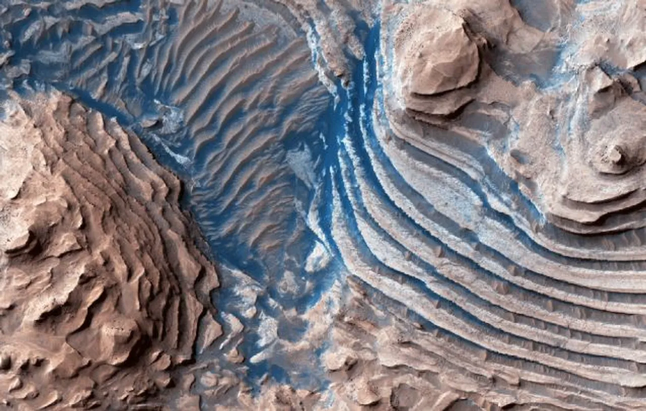Odbačena sedimentna stijena na Marsu - ujedno i fotografija dana