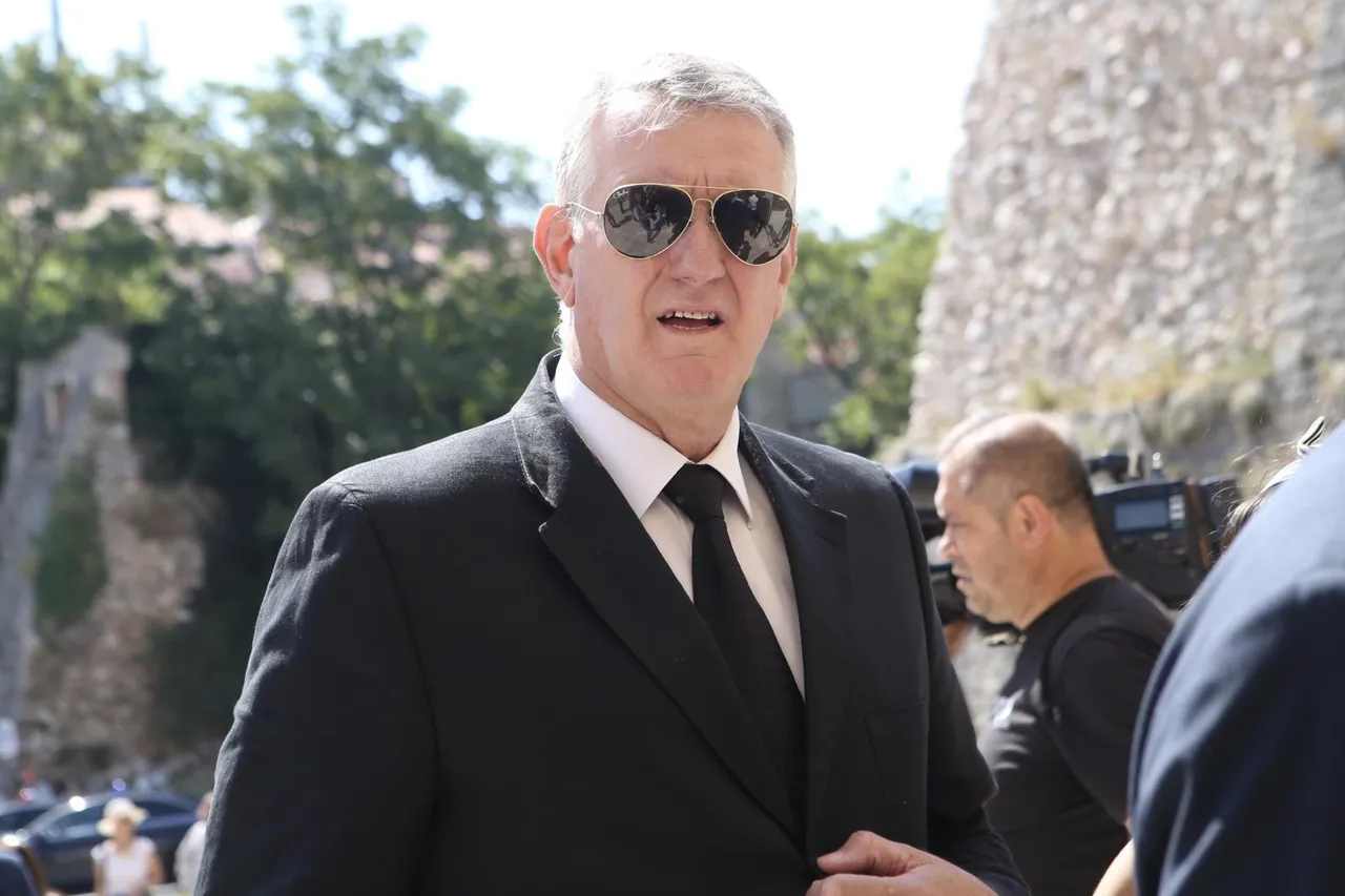 Emotivni prizori iz Splita: Mnogi Oliverovi prijatelji i osobe iz javnog života na komemoraciji