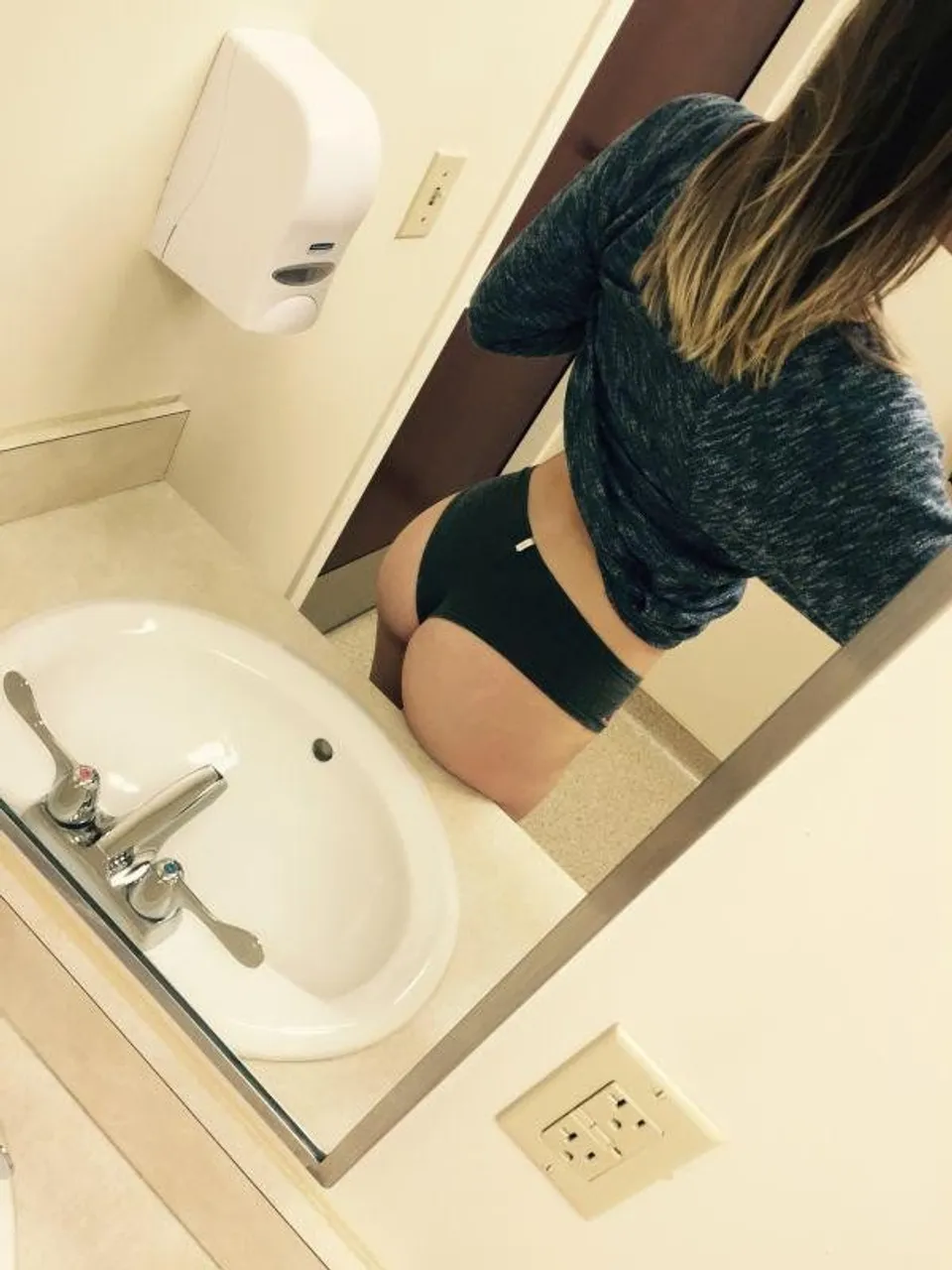 26528faa875ad4d68d8a45cca63b8fd3