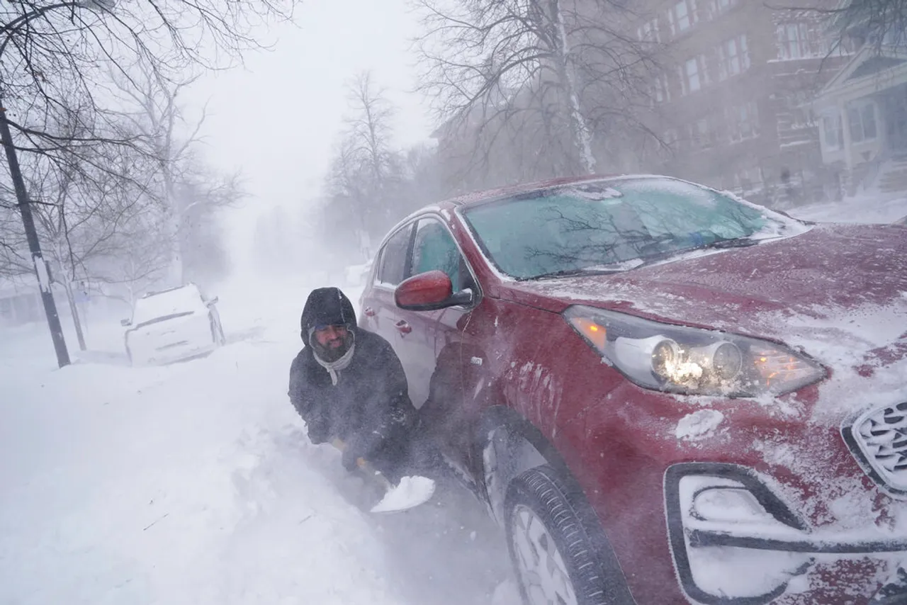 GALERIJA Zasad najmanje 23 poginulih u polarnoj oluji diljem Sj. Amerike…