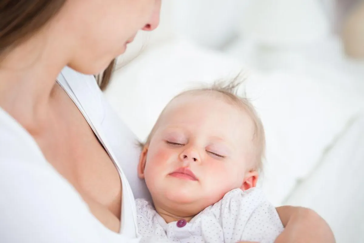 Prepoznajte kada je vaša beba spremna za spavanje