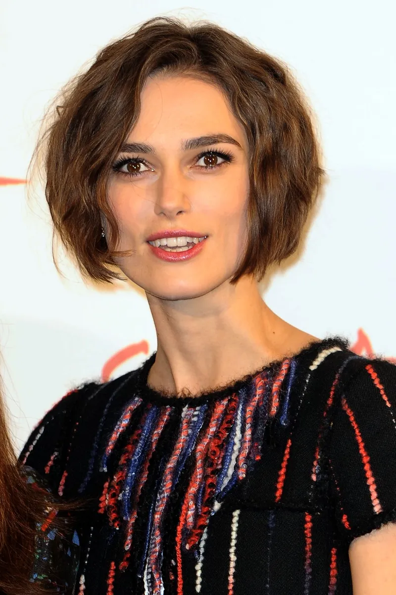 Keira Knightley - kovrčavi bob 