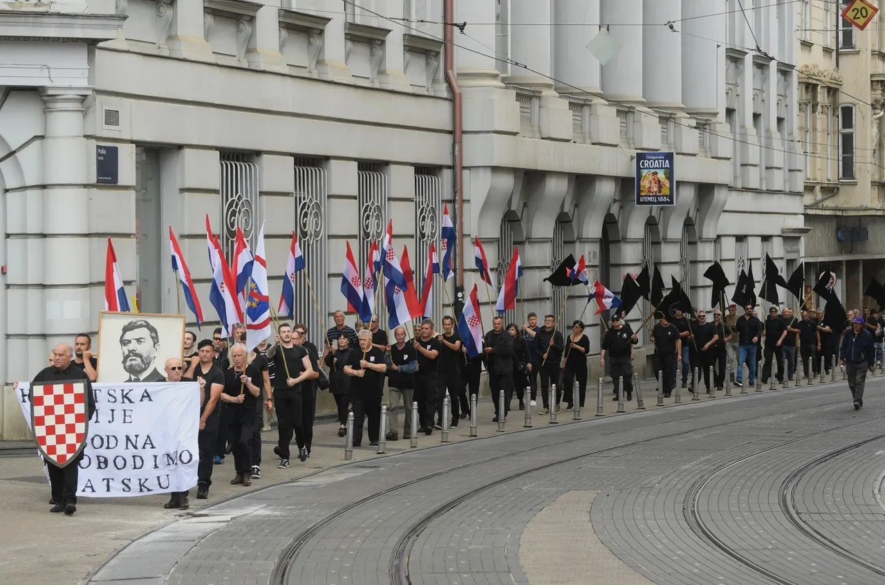 Desničari marširali centrom Zagreba uz budno oko policije i s porukom: 'Oslobodimo Hrvatsku'
