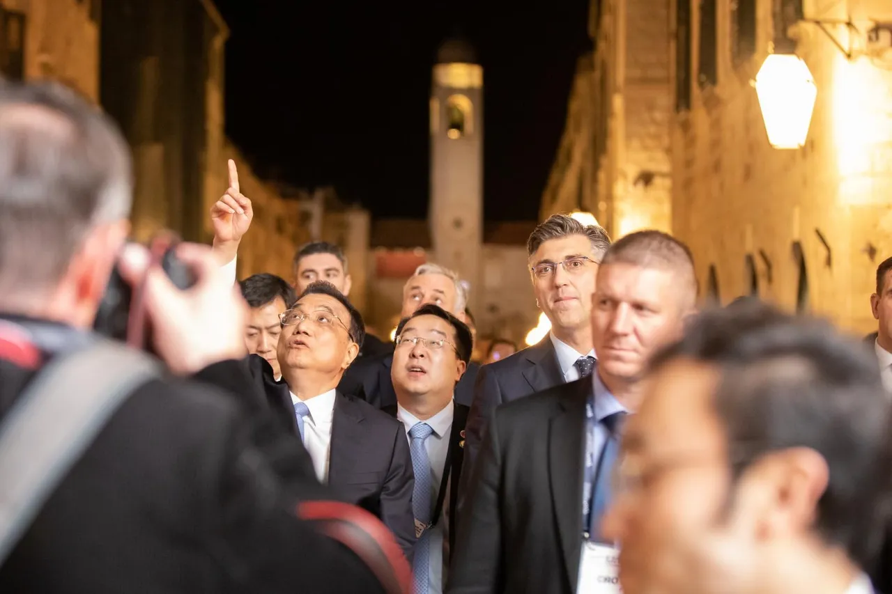 Dubrovnik: Sudionici Summita Kina +16 obišli Stradum i uživali u nastupu skupine Linðo