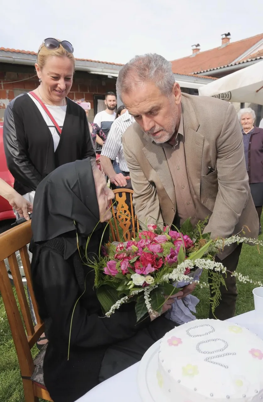 Ana Rendulić proslavila 100. rođendan, čestitao joj i gradonačelnik Bandić