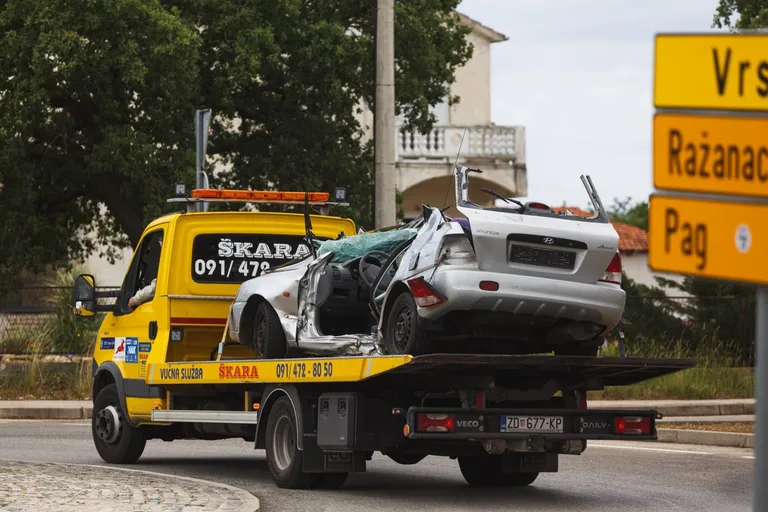 Teška prometna nesreća kod Zadra, u sudaru poginulo dvoje ljudi KATEGORIJE News