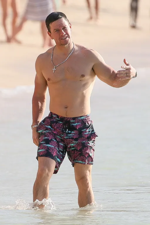 Mark Wahlberg seen on the beach outside his hotel on Sandy Lane Hotel in Barbados - Barbados