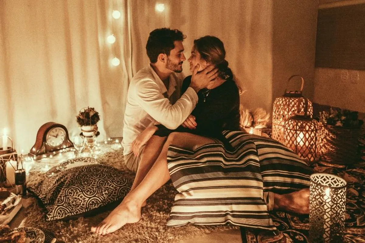 Romantika u toplini doma: Deset ideja za romantične spojeve kod kuće
