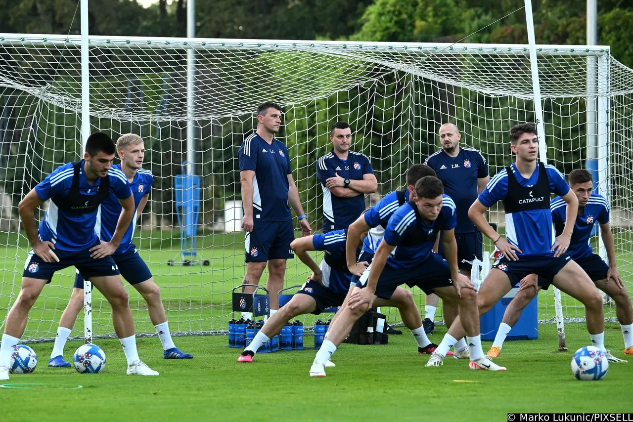 Sergej Jakirović prvi trening s Dinamovom momčadi