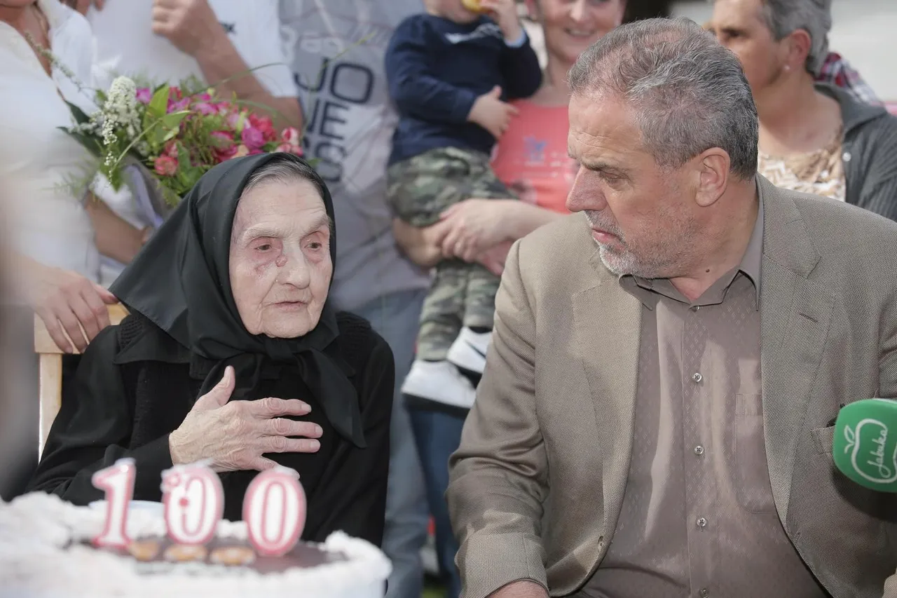 Ana Rendulić proslavila 100. rođendan, čestitao joj i gradonačelnik Bandić