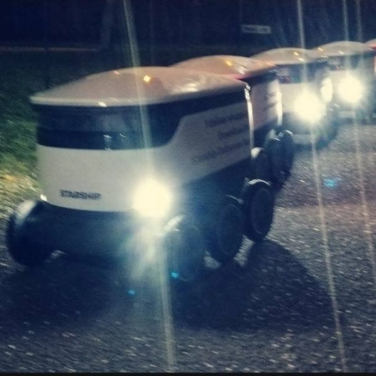 Robot dostavljač