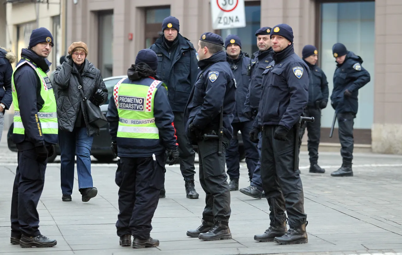 Jako policijsko osiguranje u centru Zagreba povodom dolaska Aleksandra Vučića