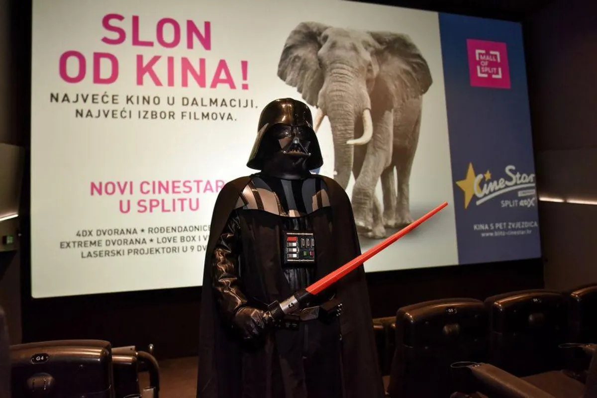 Darth Vader prvi posjetio najveće kino u Dalmaciji – Cinestar Split 4DX™ u Mall of Splitu