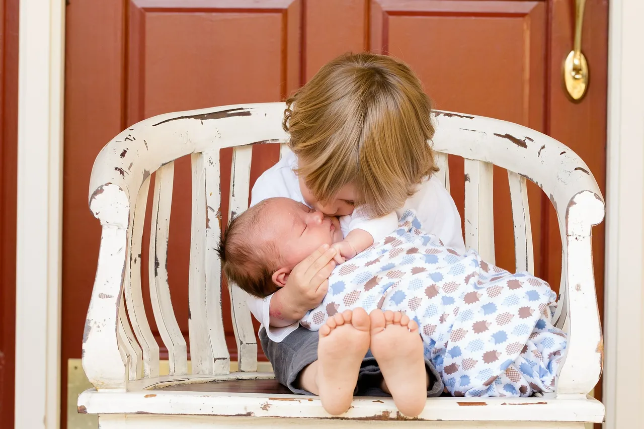 Kako pripremiti starije dijete na bebu?