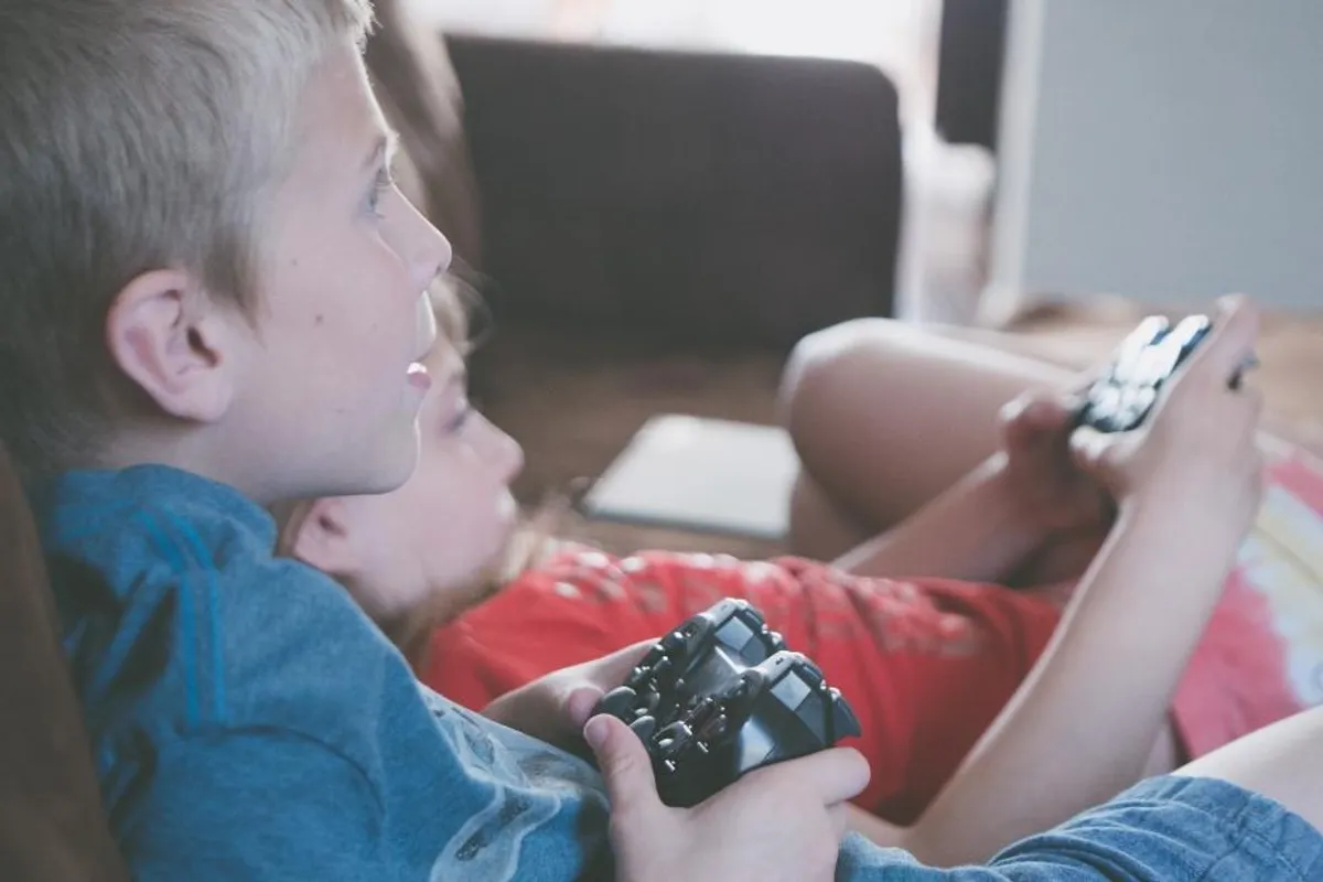 #ostanidoma: Donosimo ti pet video igara koje možeš igrati sa svojom djecom