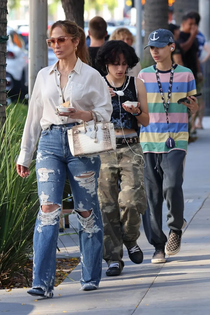 Jennifer Lopez sa djecom 