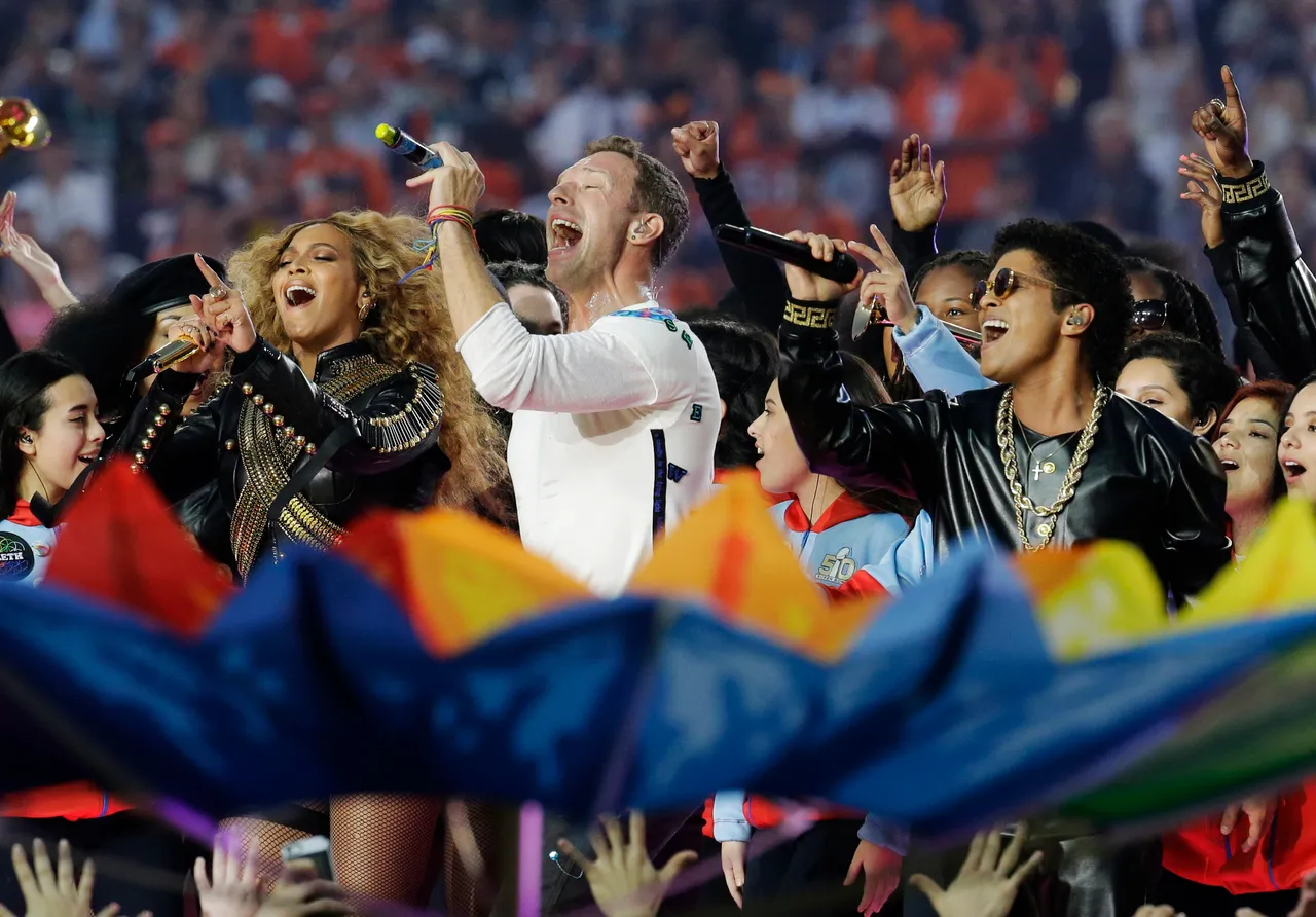 Beyonce, Coldplay, Bruno Mars