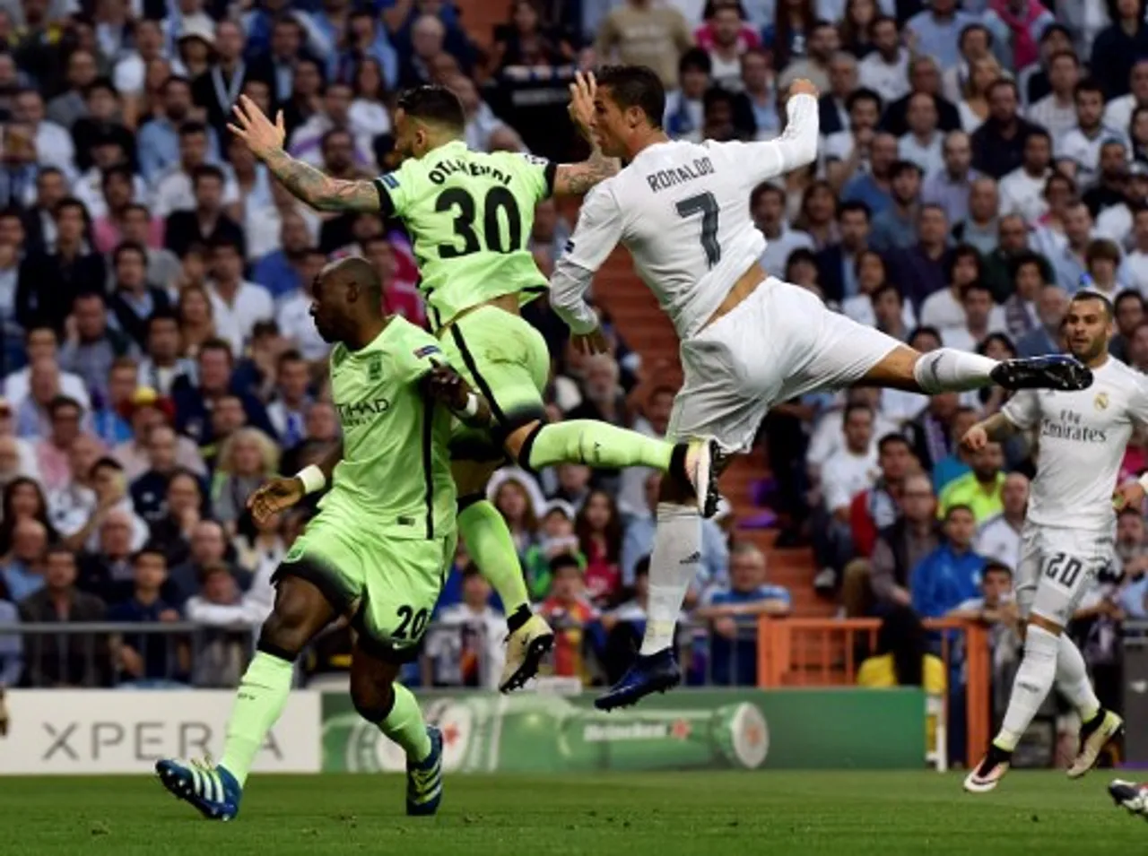 FBL-EUR-C1-REALMADRID-MAN CITY