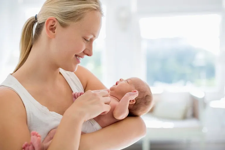 Postoje mnoge stvari koje nova mama može učiniti kako bi se što prije oporavila od carskog reza i mogla kvalitetno posvetiti svojoj bebi.