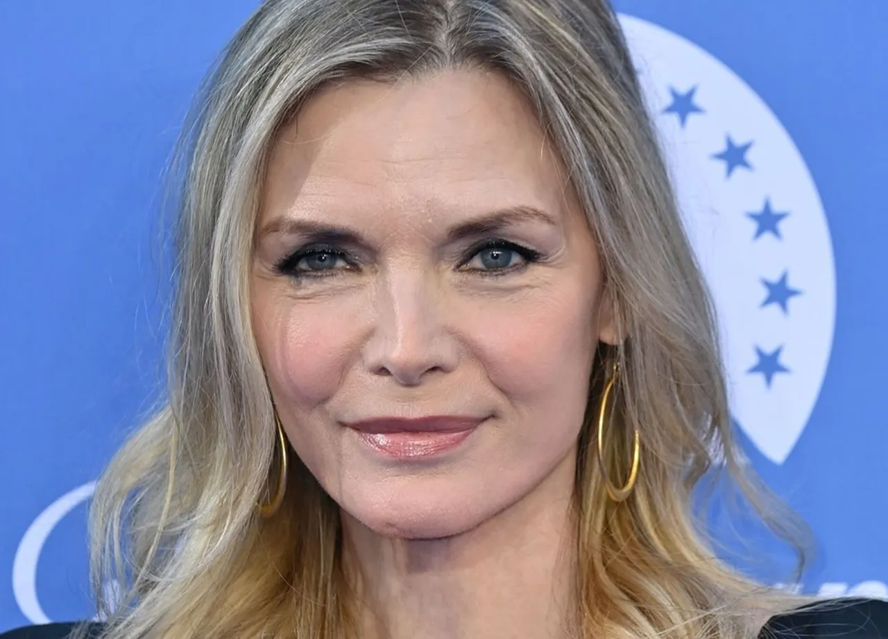 Michelle Pfeiffer (1).JPG