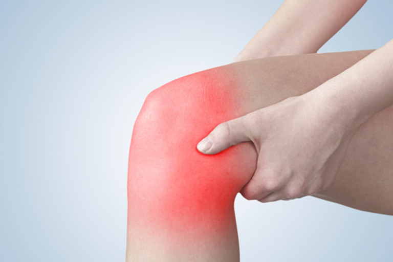 Bolno koljeno: Što točno uzrokuje ovaj problem i kako ga izliječiti?