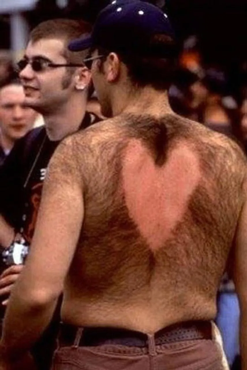 body-hair-artists-have-no-fks-and-lots-of-pubes-to-give-17