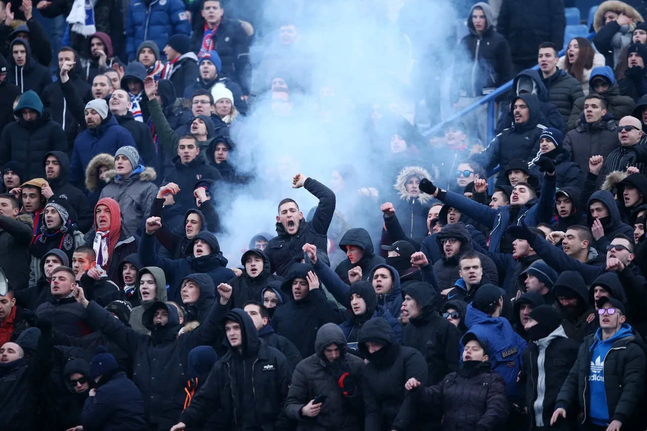 FOTO Bad Blue Boysi i Torcida napravili sjajnu atmosferu na Maksimiru u derbiju Dinama i Hajduka