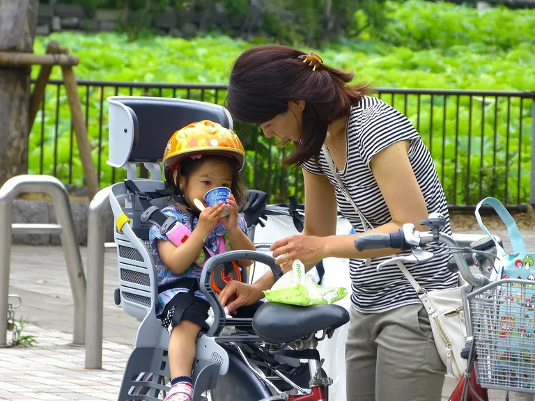U Japanu mame odgajaju djecu