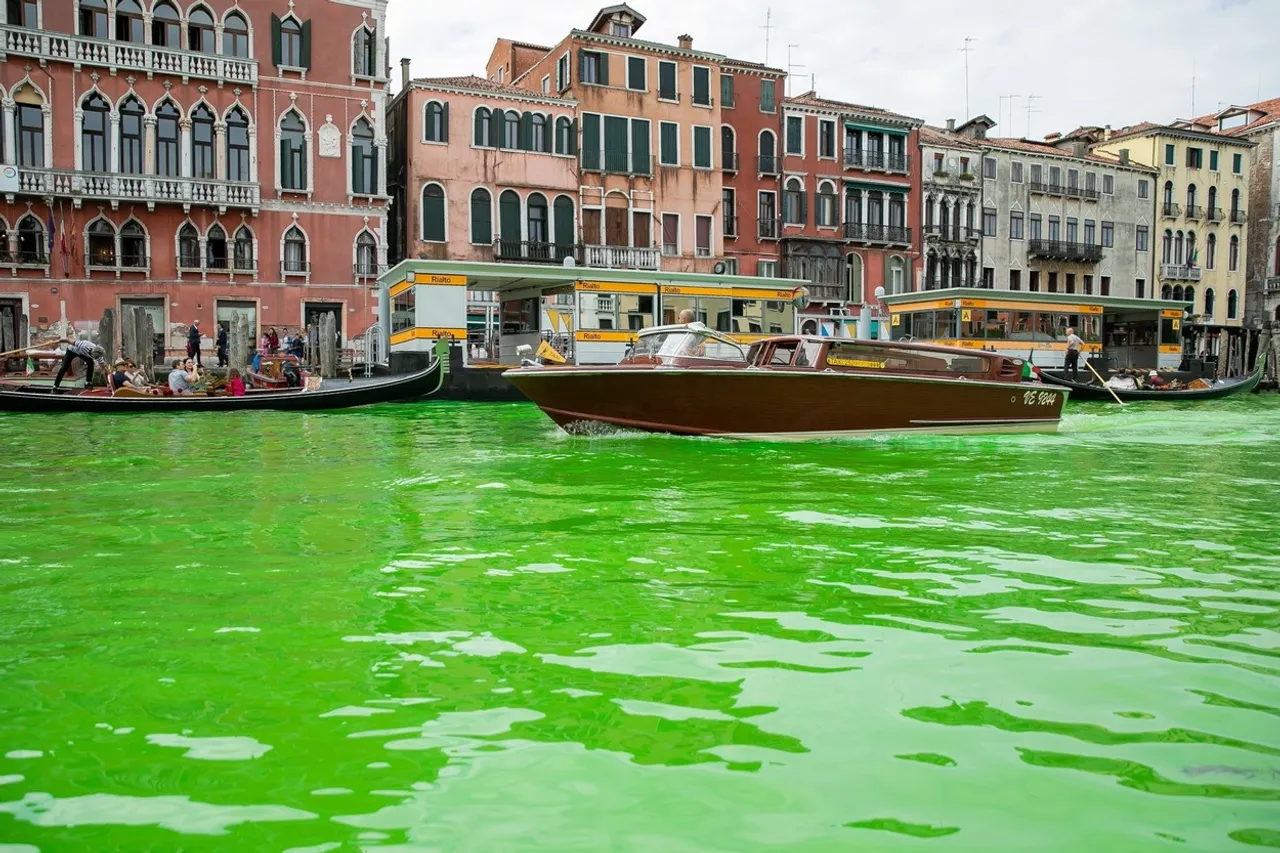 Zelena mrlja u Veneciji