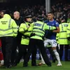 Masovna tučnjava igrača Evertona i Liverpoola na oproštaju od Goodison Parka